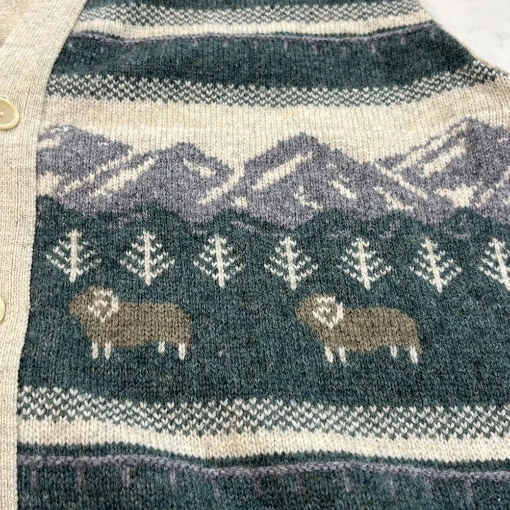 Colonial Concepts New‎ Zealand Heritage Wool XL Sweater Button Vest Graphic Knit